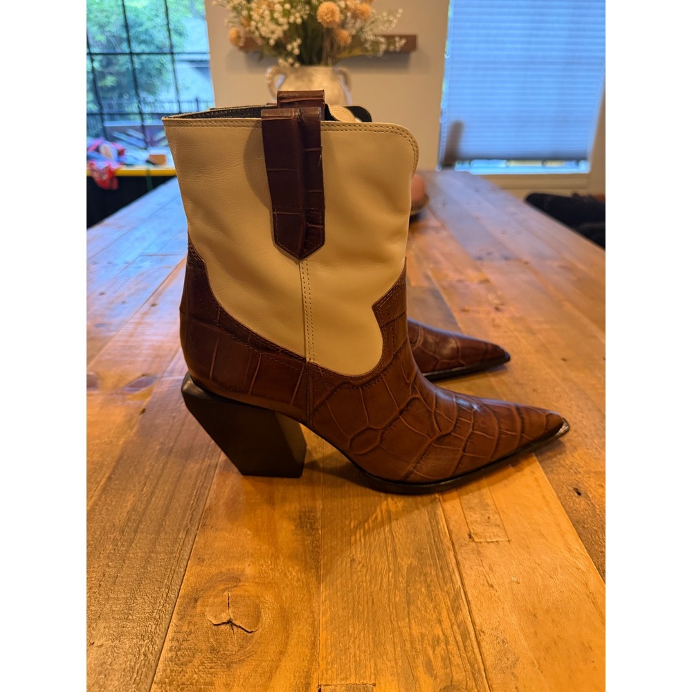 Schutz Memphis Croc Embossed Leather Western Boots Root Brown Neutral W8.5 - Picture 3 of 9